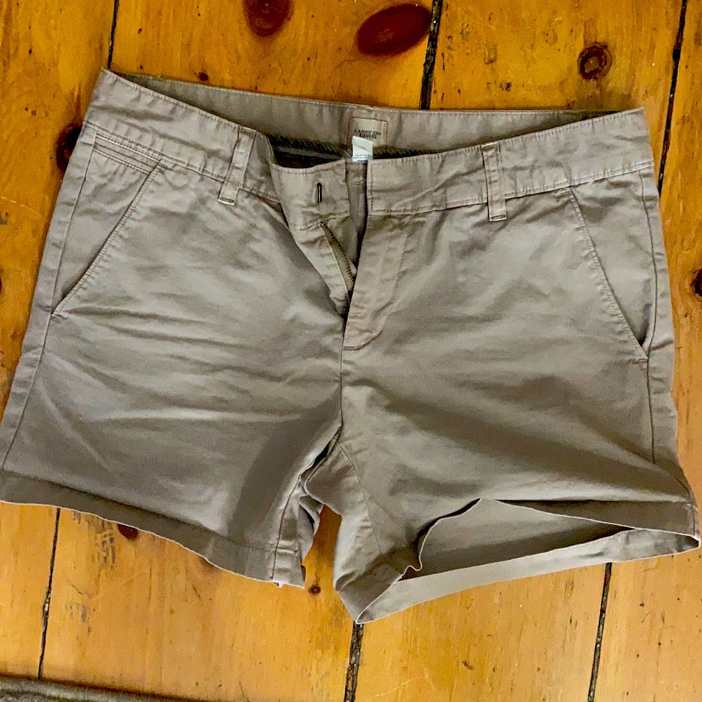 Lands end women’s shorts (size 6)